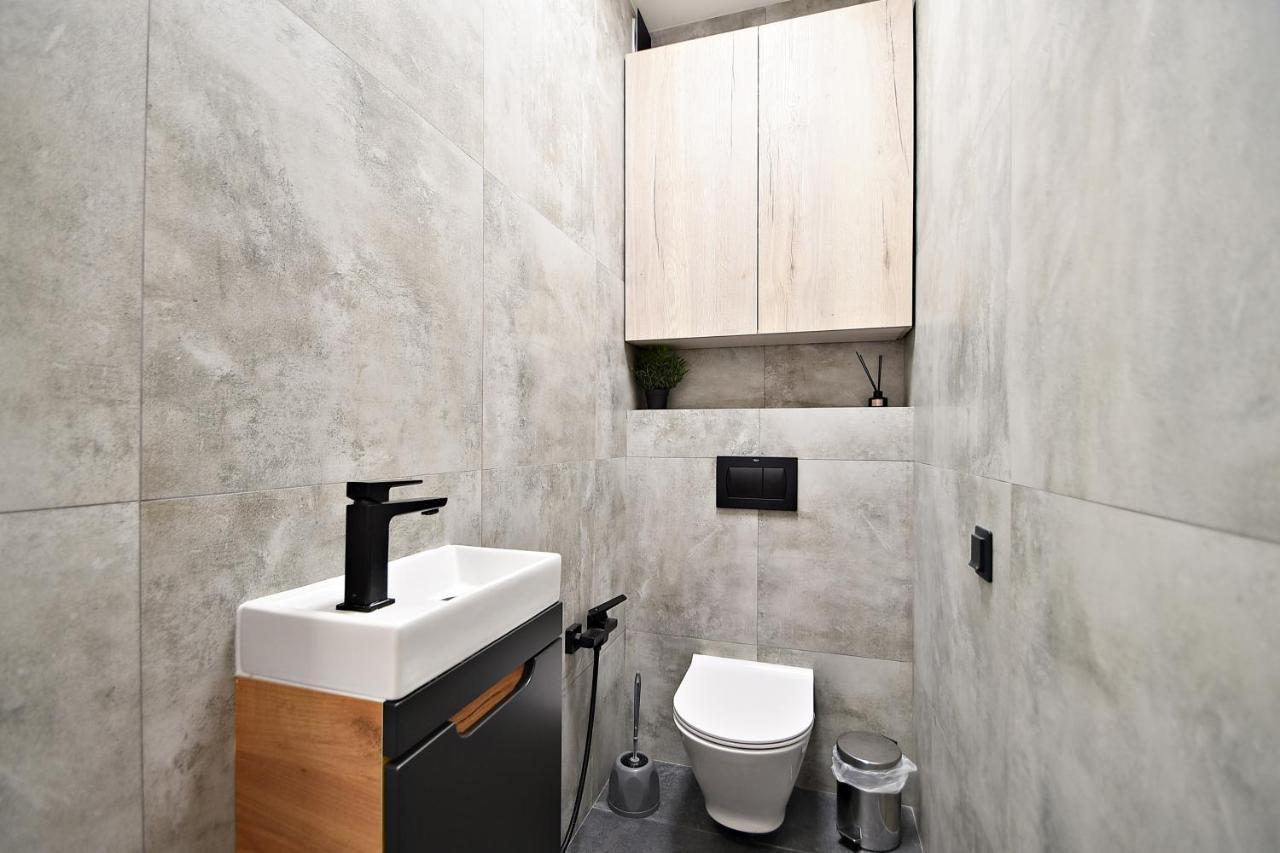 Wola Apartment Varsovie Extérieur photo