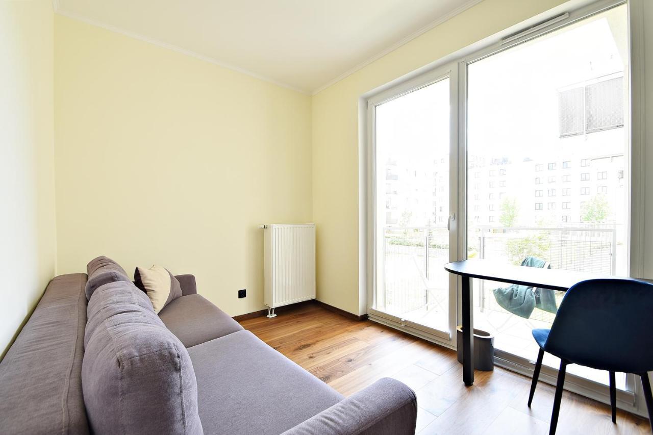 Wola Apartment Varsovie Extérieur photo