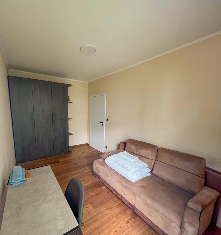Wola Apartment Varsovie Extérieur photo